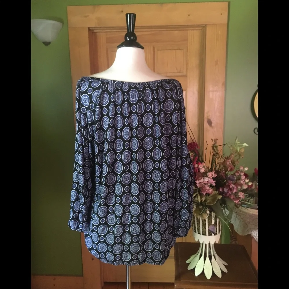 Michael Kors Blue and White Patterned Top - Picture 3 of 7